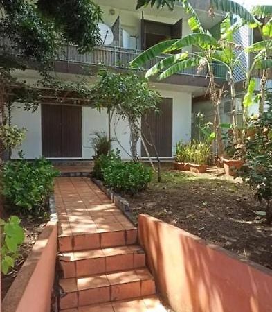 Appartamento Locatriolet Saint-Denis Esterno foto